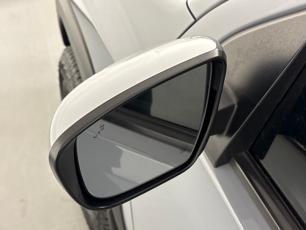 Used 2022 Gray Nissan PRO-4X image 14