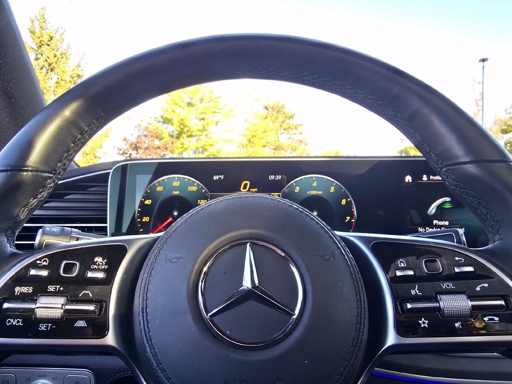 Certified Used 2023 Black Mercedes-Benz GLS 450 image 28