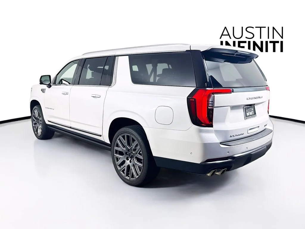 Used 2025 White GMC Denali Ultimate image 5