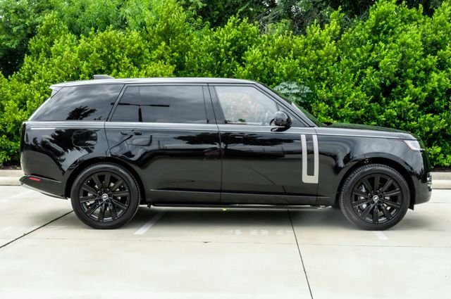 Used 2023 Black Land Rover SE image 10