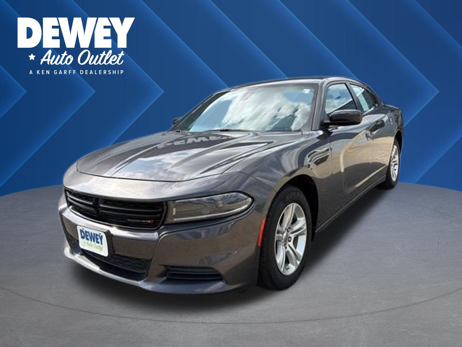Used 2023 Granite Pearlcoat Dodge SXT image 1