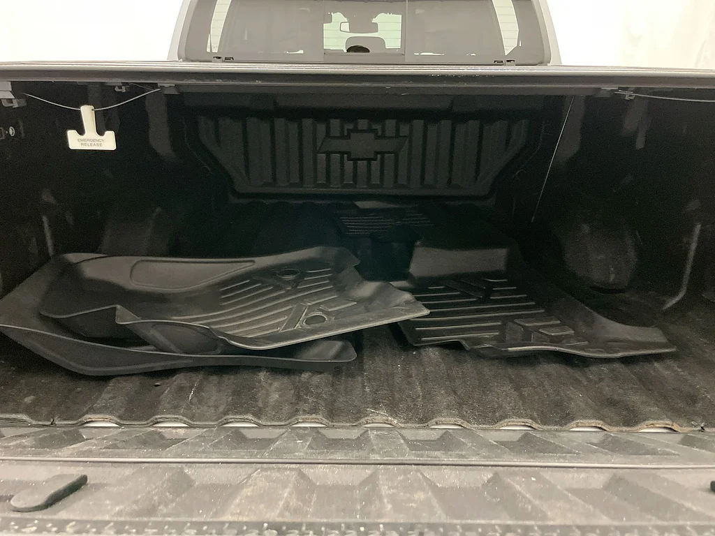 Used 2025 Sterling Gray Metallic Chevrolet Z71 image 26