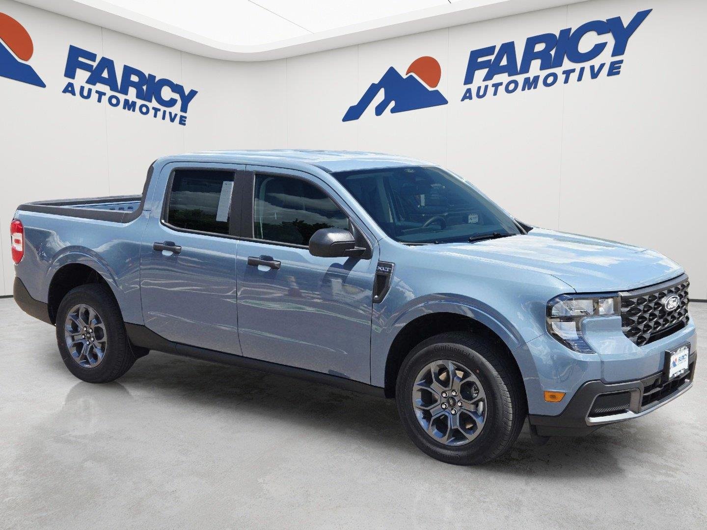 New 2026 Azure Gray Metallic Tri-Coat Ford XLT image 3