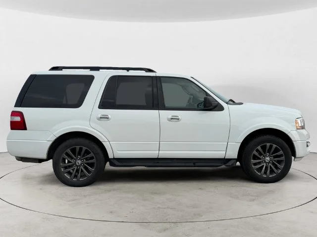 Used 2016 Oxford White Ford XLT image 4