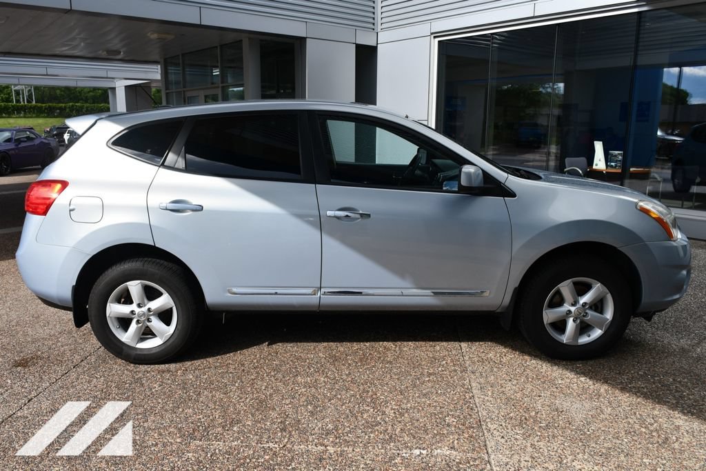 Used 2013 Frosted Steel Metallic Nissan S image 9