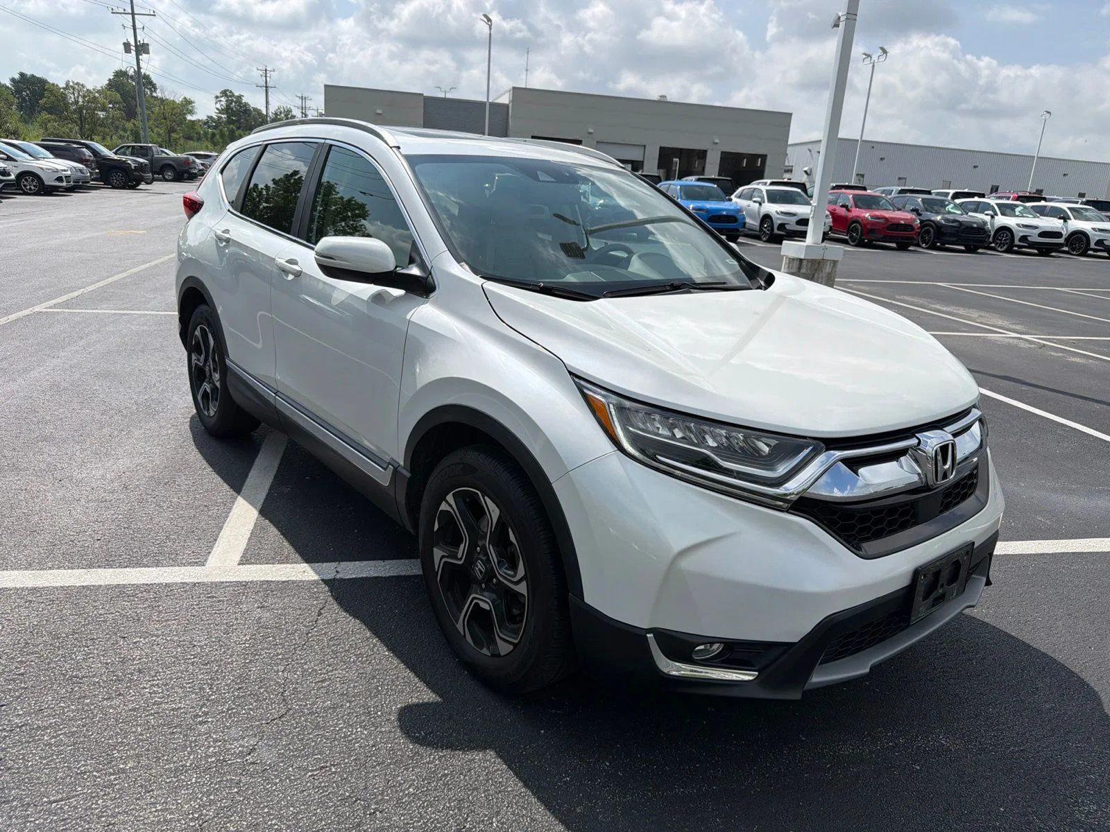 Used 2017 White Honda Touring image 8