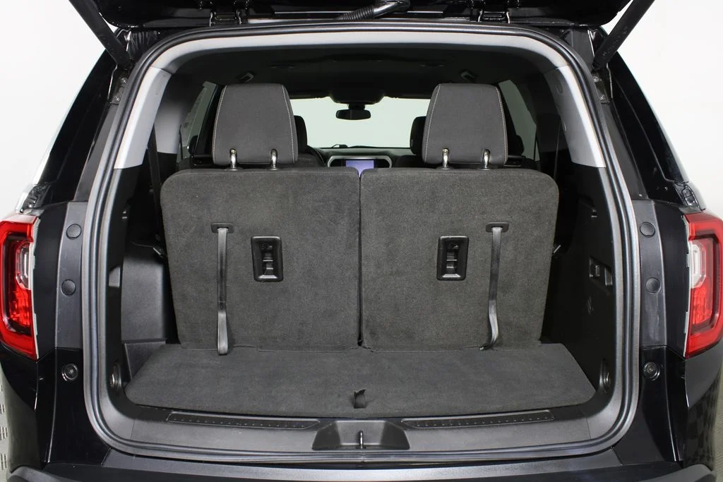 Used 2023 Black GMC SLE image 7