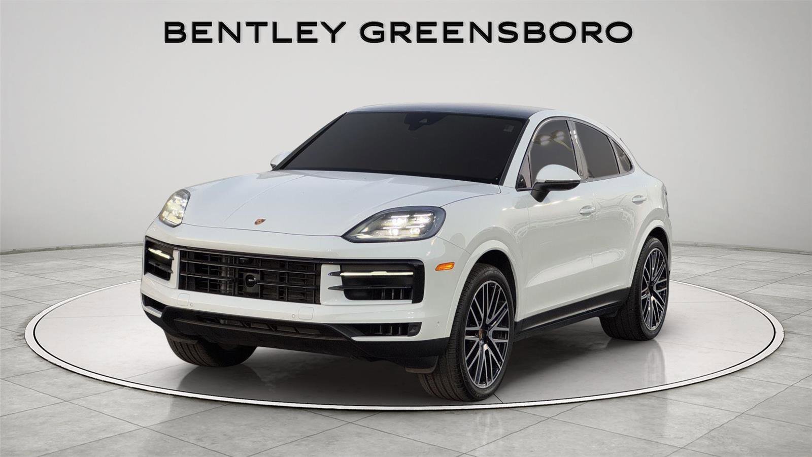 Used 2025 White Porsche  image 4