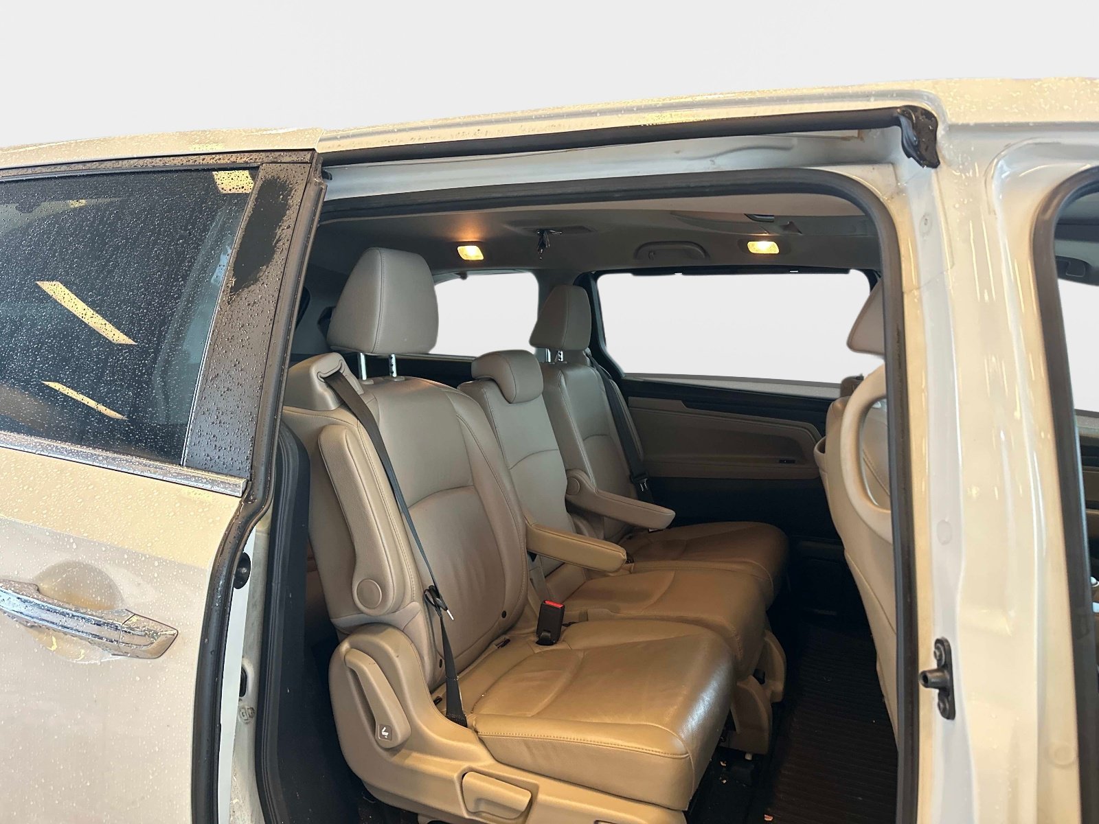 Used 2020 Platinum White Honda EX-L image 8