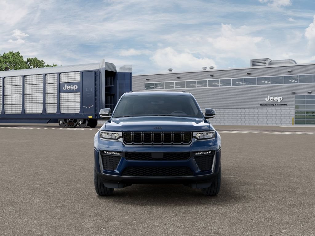 New 2026 Fathom Blue Pearl-Coat Exterior Paint Jeep Limited image 6