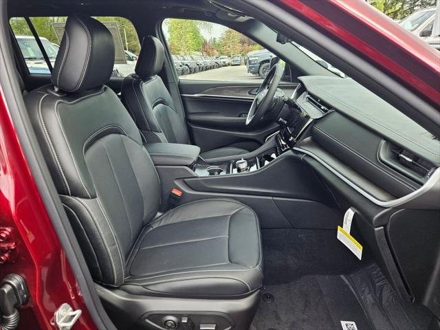 New 2026 Velvet Red Pearl-Coat Exterior Paint Jeep Limited image 17