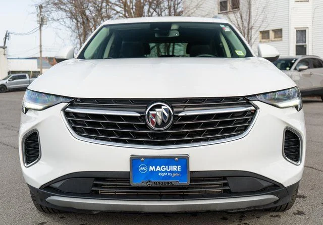 Used 2023 White Buick Preferred image 3