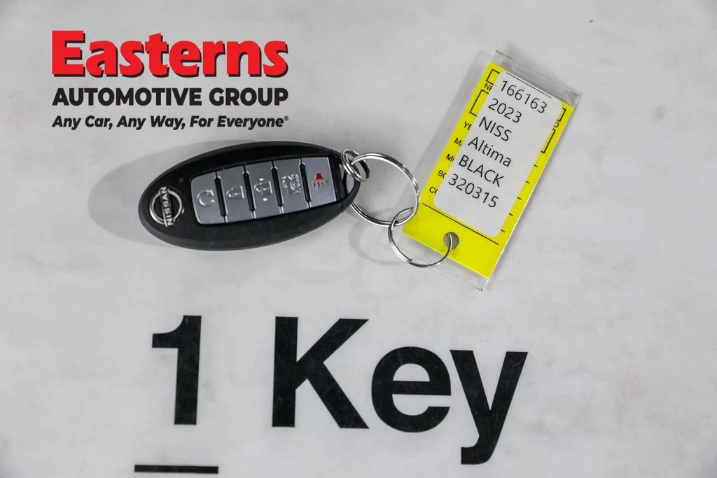 Used 2023 Black Nissan 2.5 SL image 25