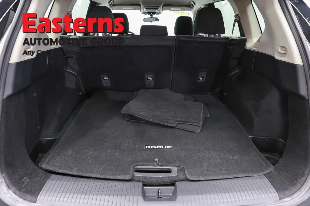 Used 2023 Black Nissan SV image 9