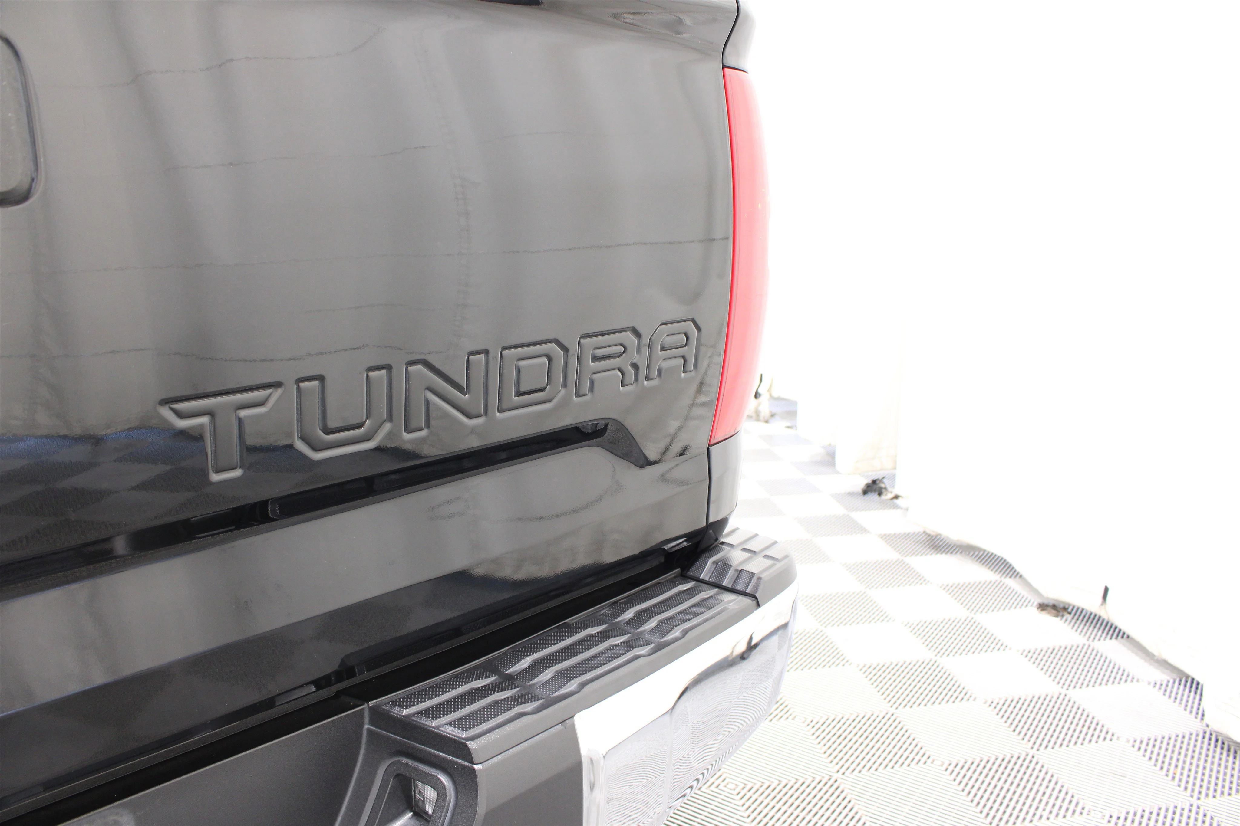 2018 Toyota Tundra Limited - Photo 26