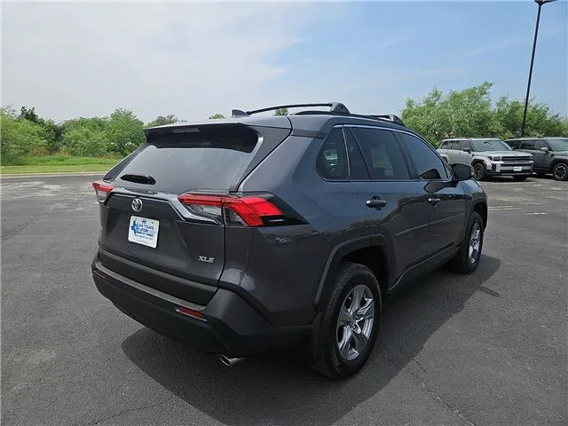Used 2024 Gray Toyota XLE Front-Wheel Drive image 5