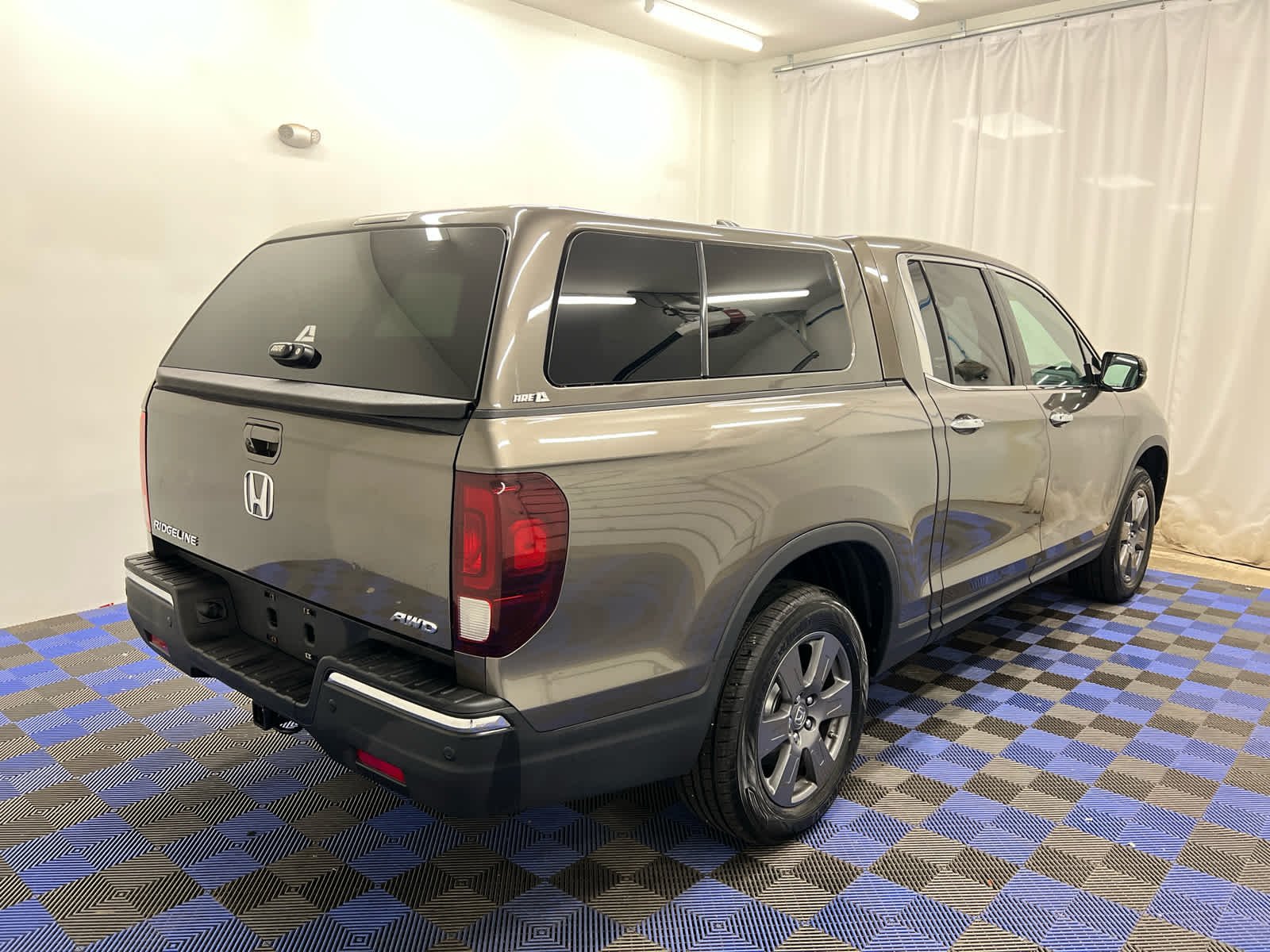 Used 2020 Pacific Pewter Metallic Honda RTL-E image 14