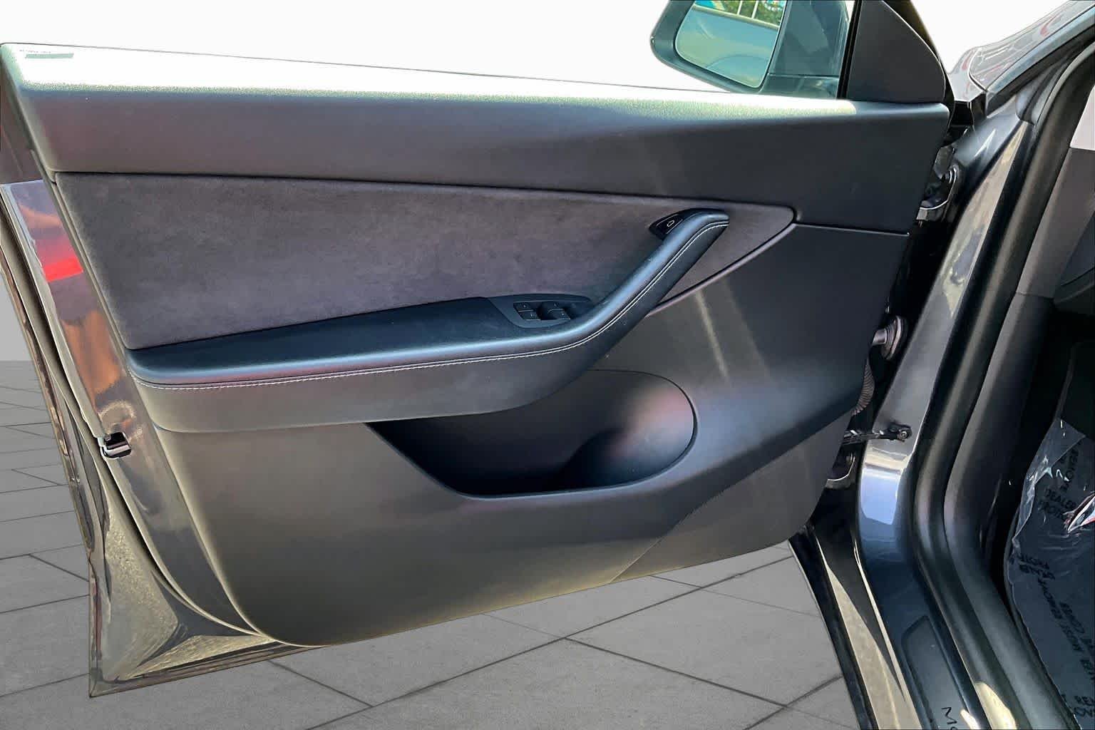 Used 2021 Midnight Silver Metallic Tesla Long Range image 19