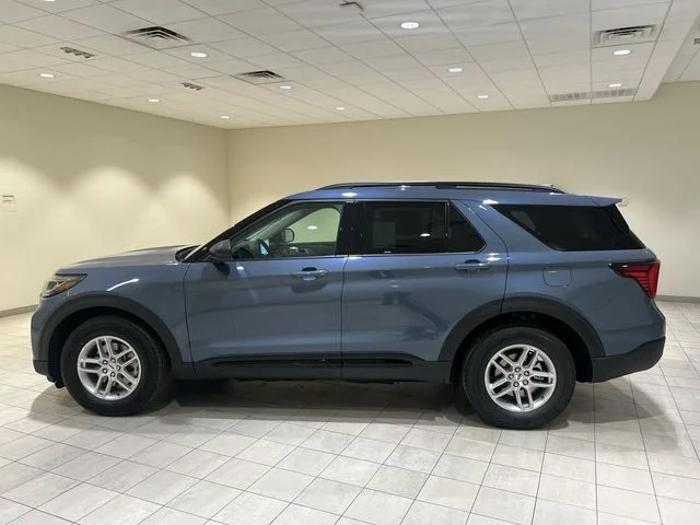 New 2026 Vapor Blue Metallic Ford Active image 2
