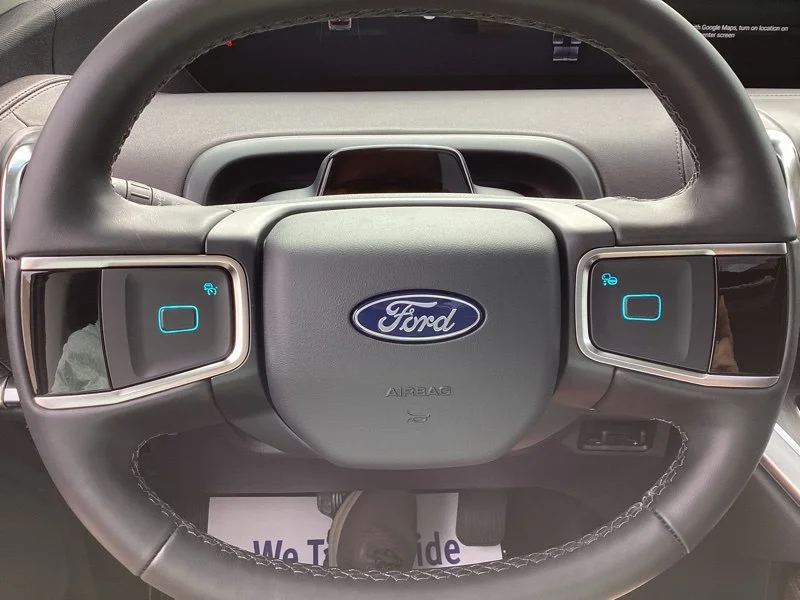 New 2026 Glacier Gray Metallic Tri-Coat Ford Platinum® image 49