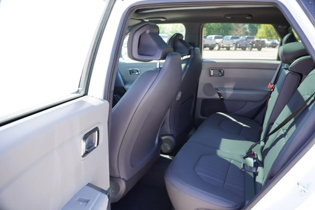 New 2027 Snow White Pearl Kia X-Line SX image 11
