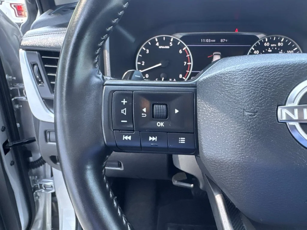 Used 2025 Silver Nissan SV image 37