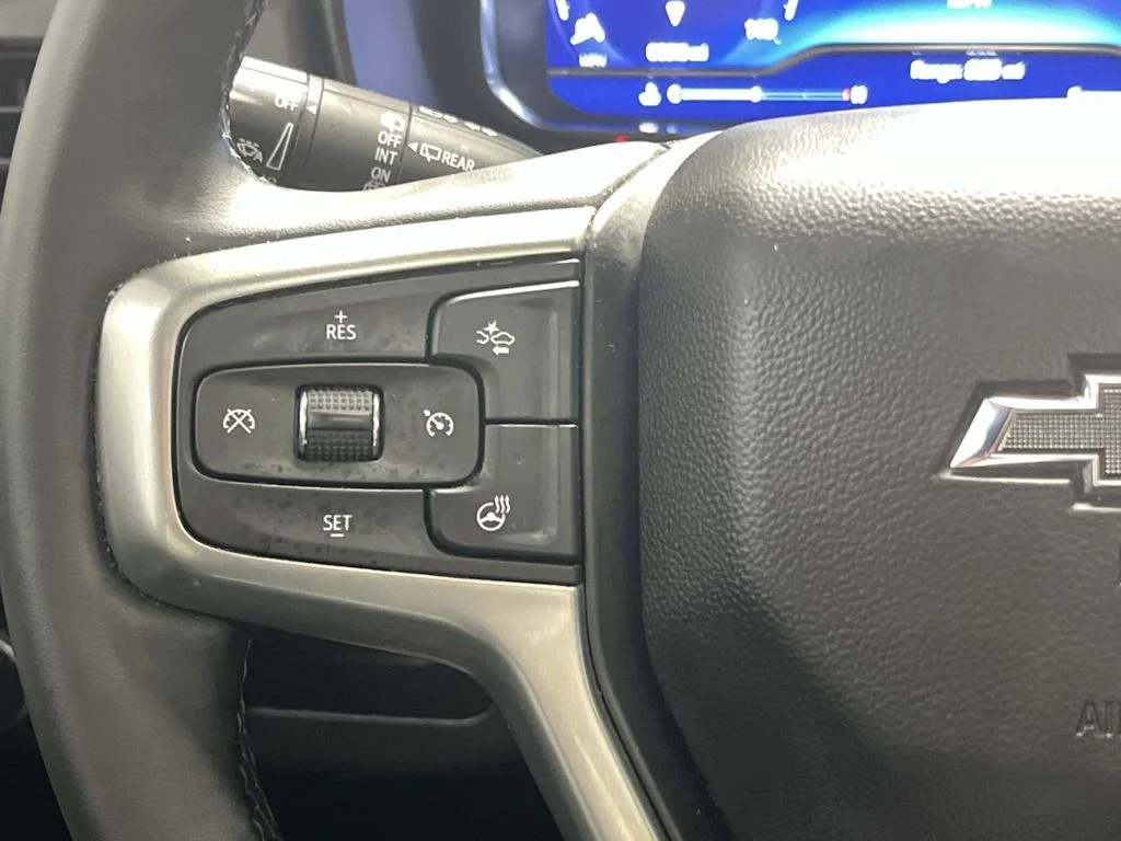 Used 2023 Sterling Gray Metallic Chevrolet Z71 image 18