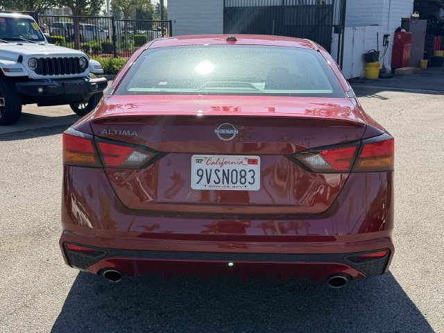 Used 2025 Red Nissan 2.5 SV image 6