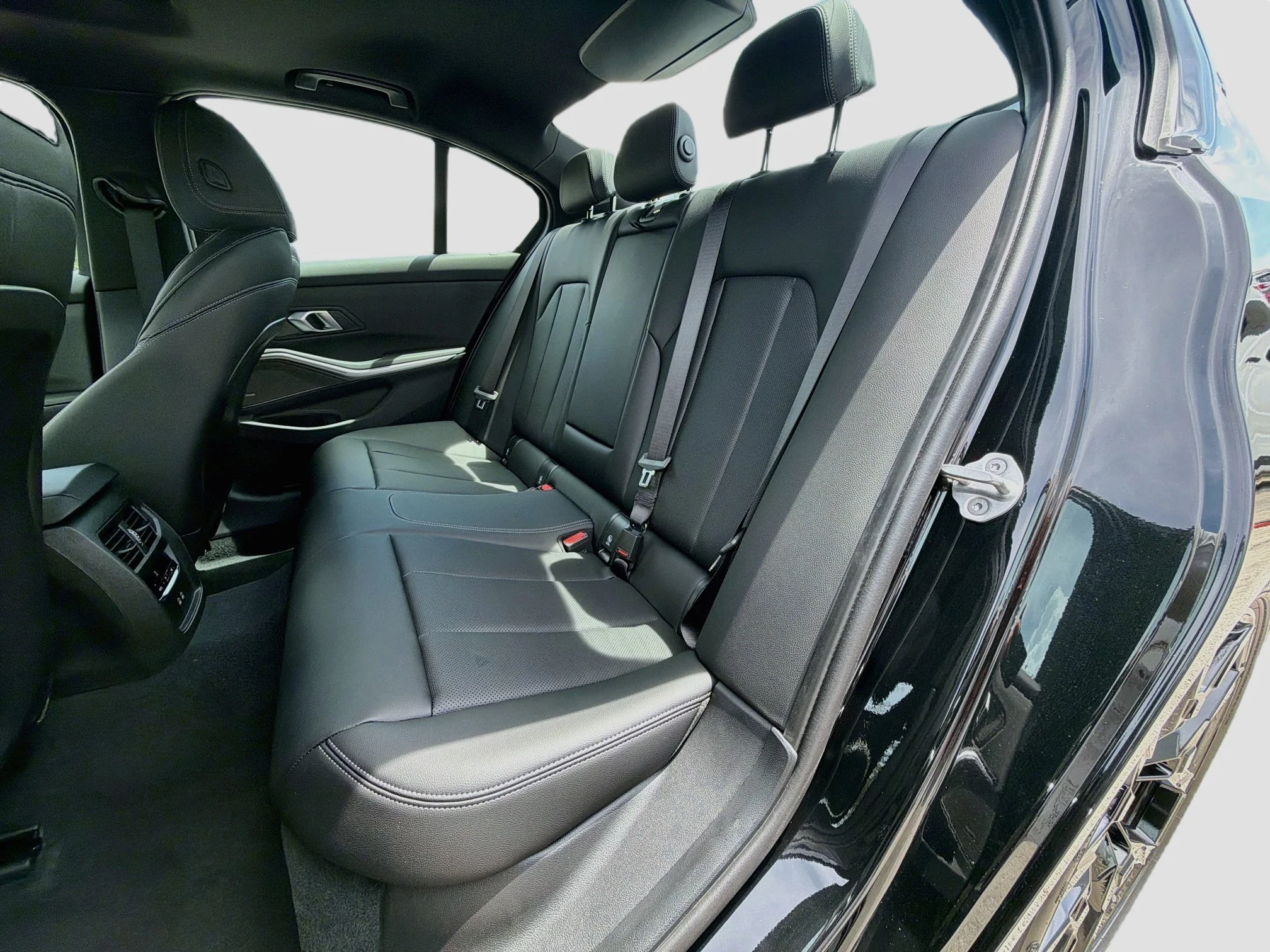 New 2026 Black Sapphire Metallic BMW M340i NA image 21