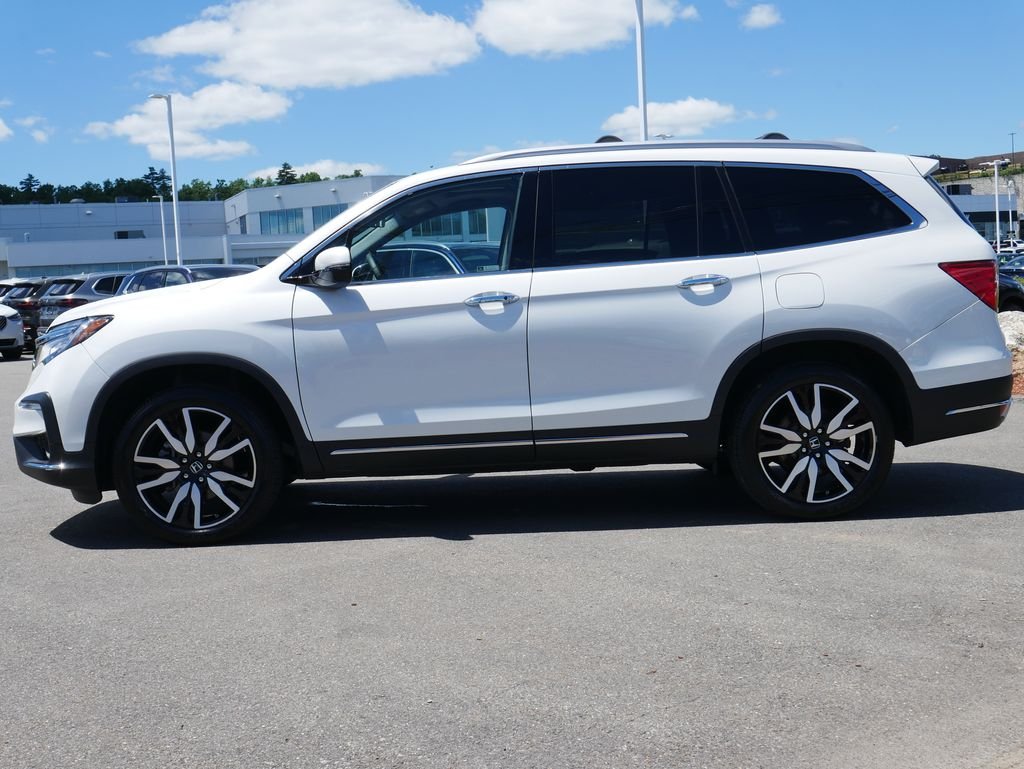 Used 2022 White Honda Touring image 4