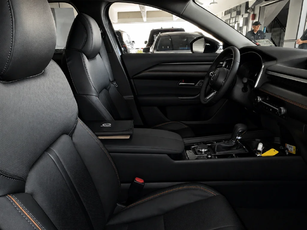 New 2026 White/off-white Mazda 2.5 S Premium image 7