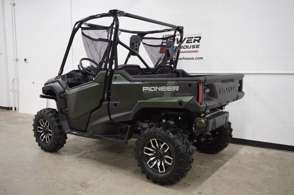 New 2025 MATTE GREEN METALLIC Honda Powersports Trail image 2