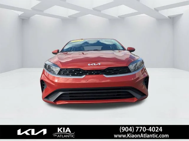2023 Kia Forte LXS - Photo 8