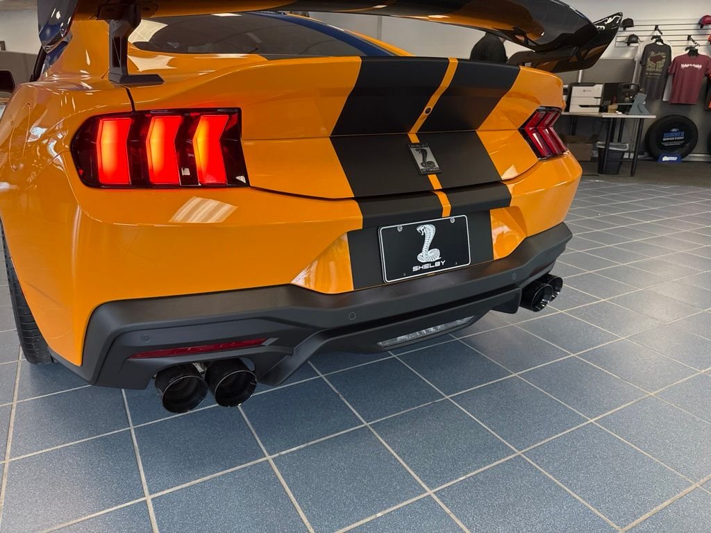 New 2026 Orange Fury Metallic Tri-Coat Ford GT Premium image 18