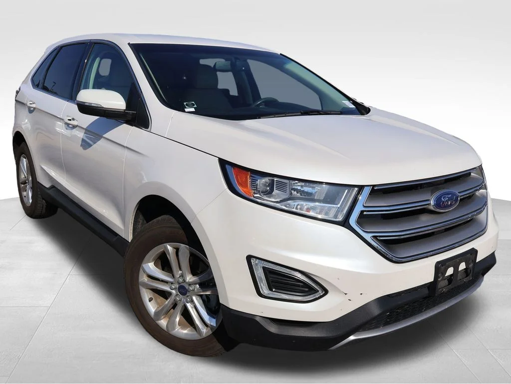 Used 2015 White Platinum Clearcoat Metallic Ford SEL image 14