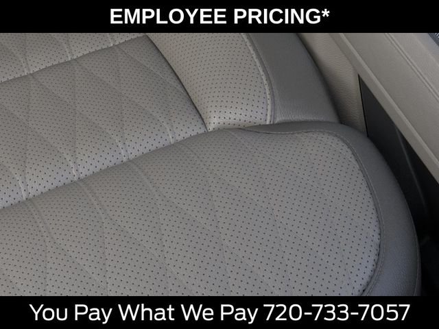 New 2026 Star White Metallic Tri-Coat Ford F-450® Platinum® image 17