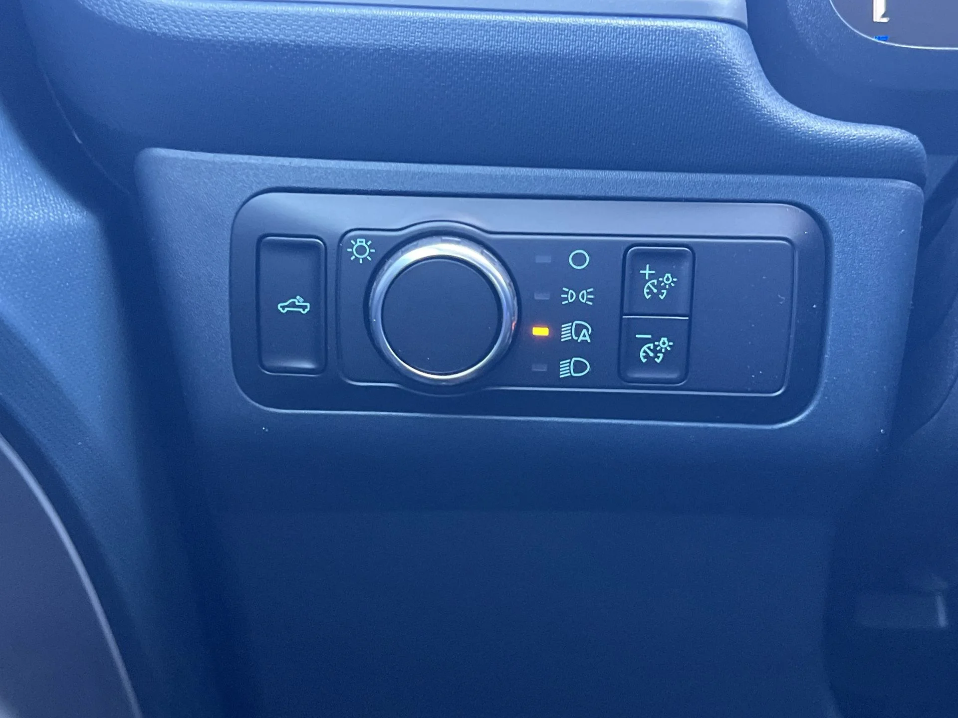 New 2026 Shadow Black Ford XLT image 12