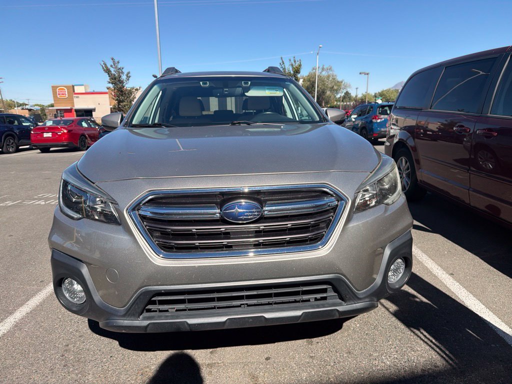Used 2018 Gray Subaru 2.5i Premium image 2