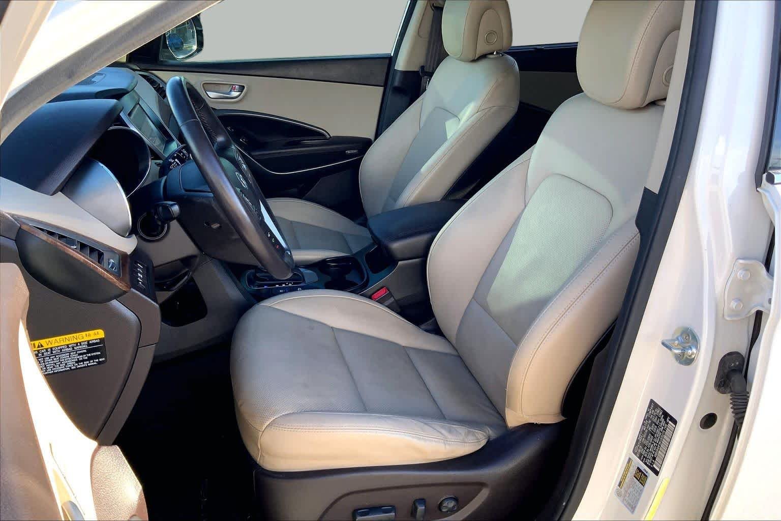 Used 2019 Monaco White Hyundai Limited Ultimate image 8