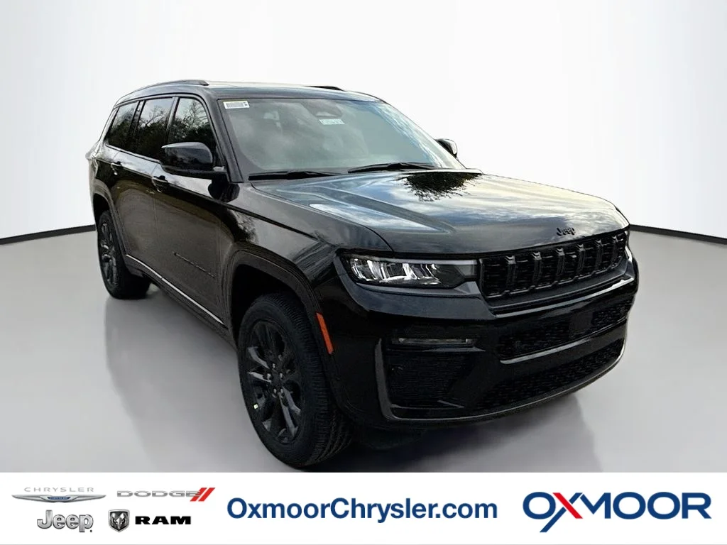 New 2026 Diamond Black Crystal Pearlcoat Jeep Limited Reserve image 1
