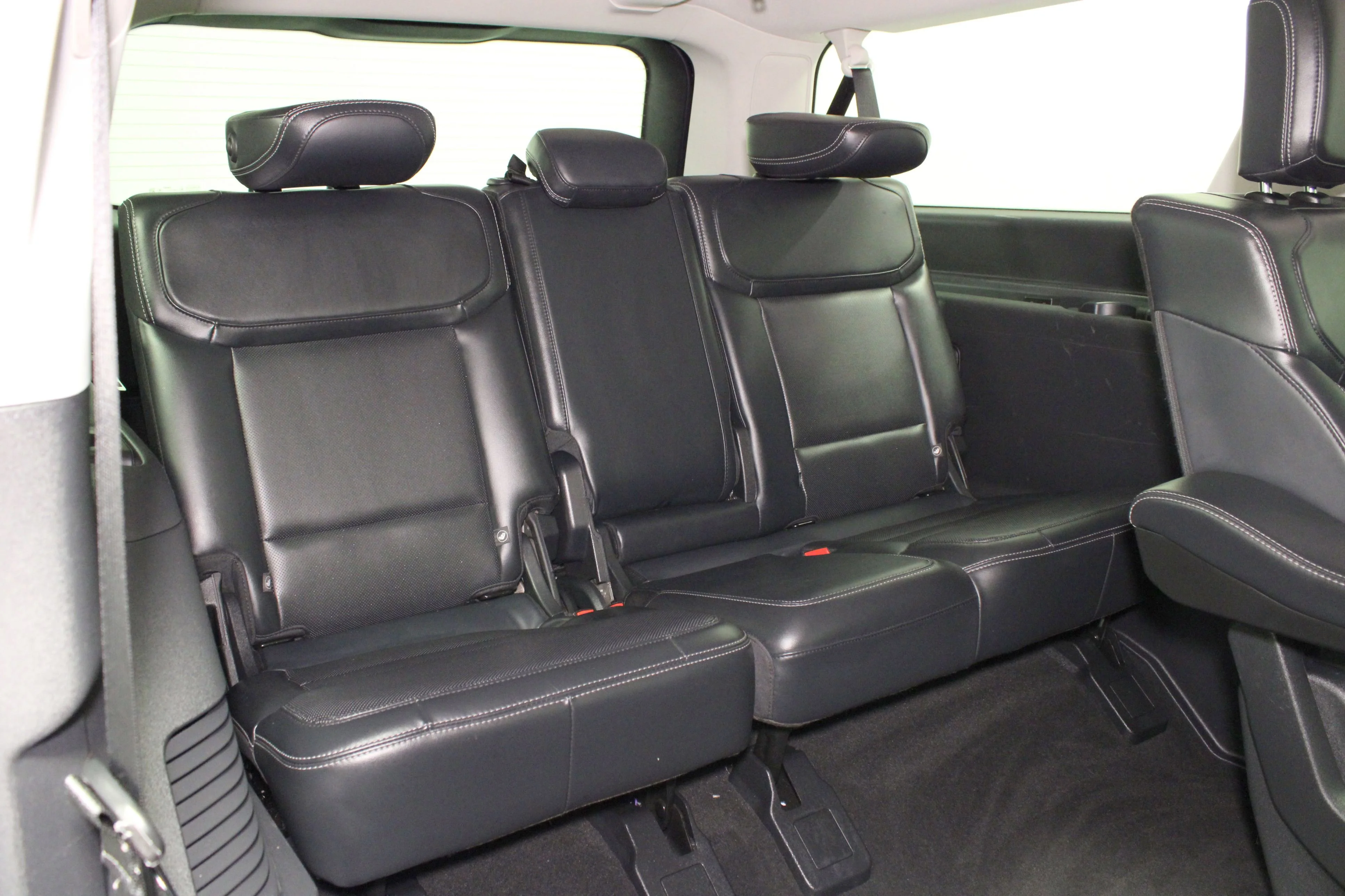 Used 2025 Oxford White Ford Platinum image 20