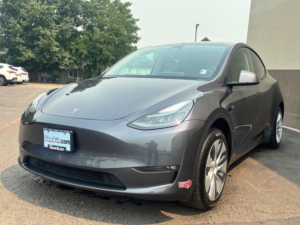 Used 2023 Gray Tesla Standard Range image 13