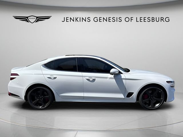 New 2026 White Genesis 3.3T Sport Prestige image 4