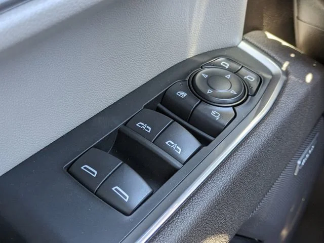 2026 GMC Sierra 1500 SLT - Photo 22