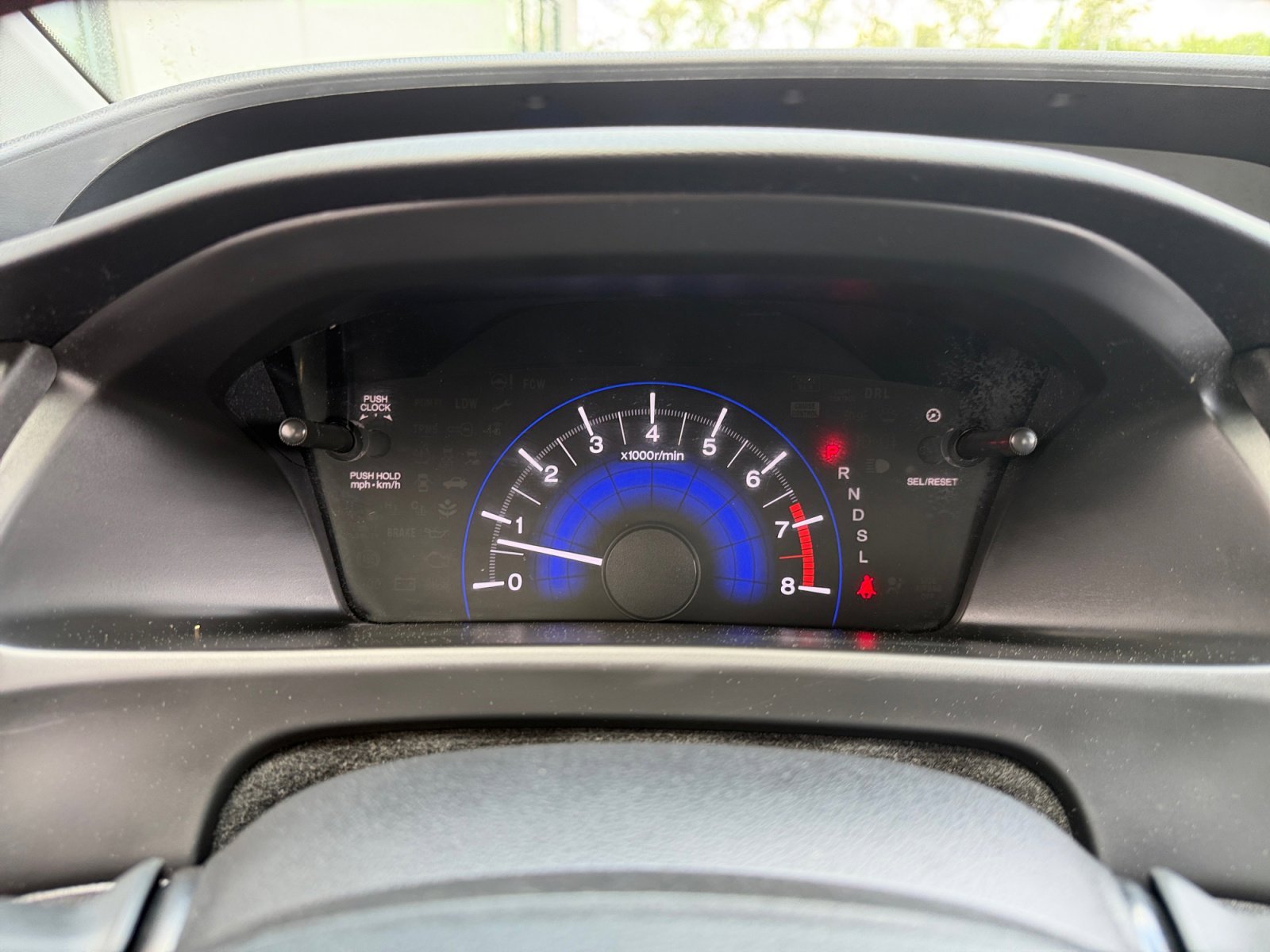 Used 2015 Modern Steel Metallic Honda LX image 15