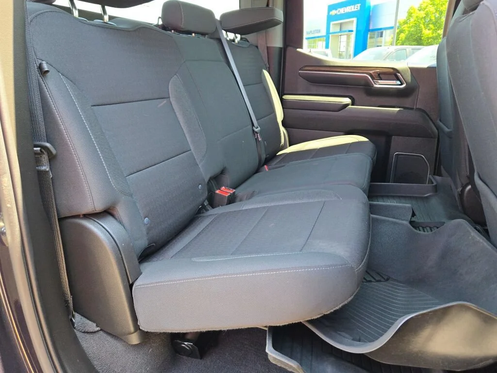 2022 Chevrolet Silverado 1500 LT - Photo 9