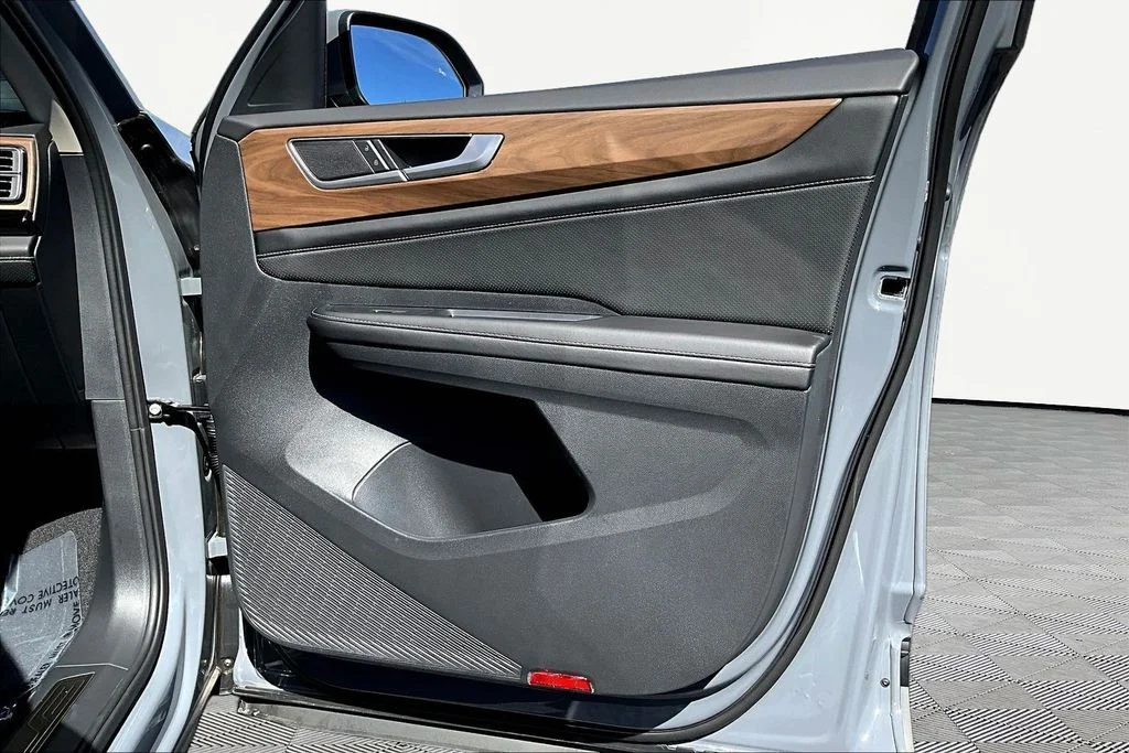 2026 Volkswagen Atlas SE w/Tech - Photo 27