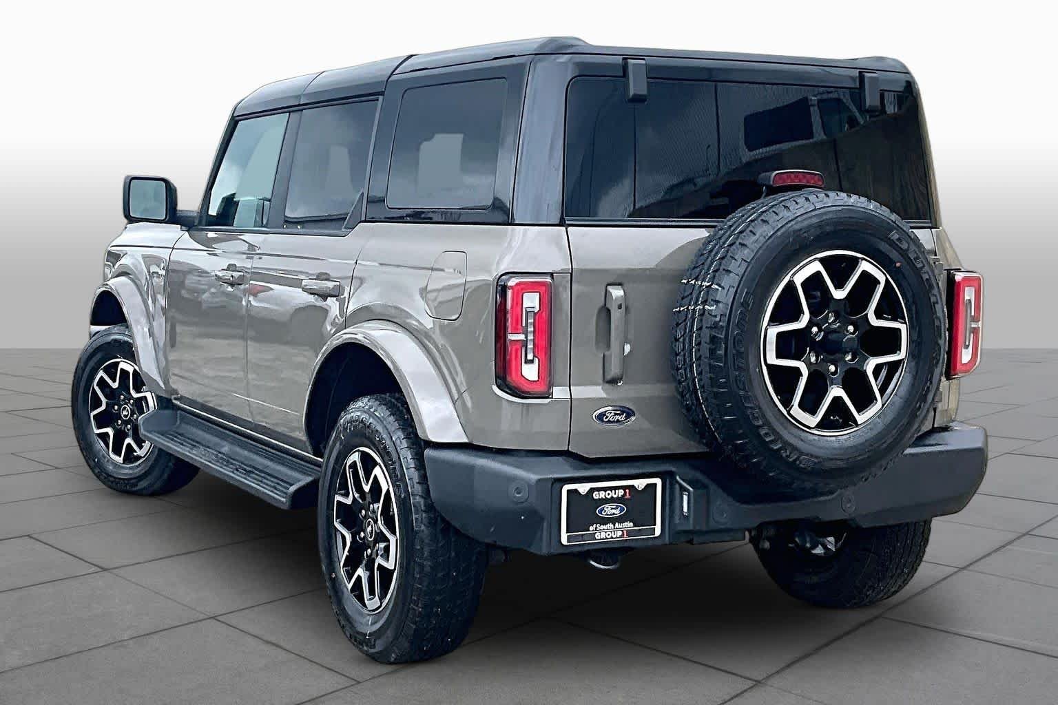 Used 2025 Marsh Gray Ford Outer Banks image 12