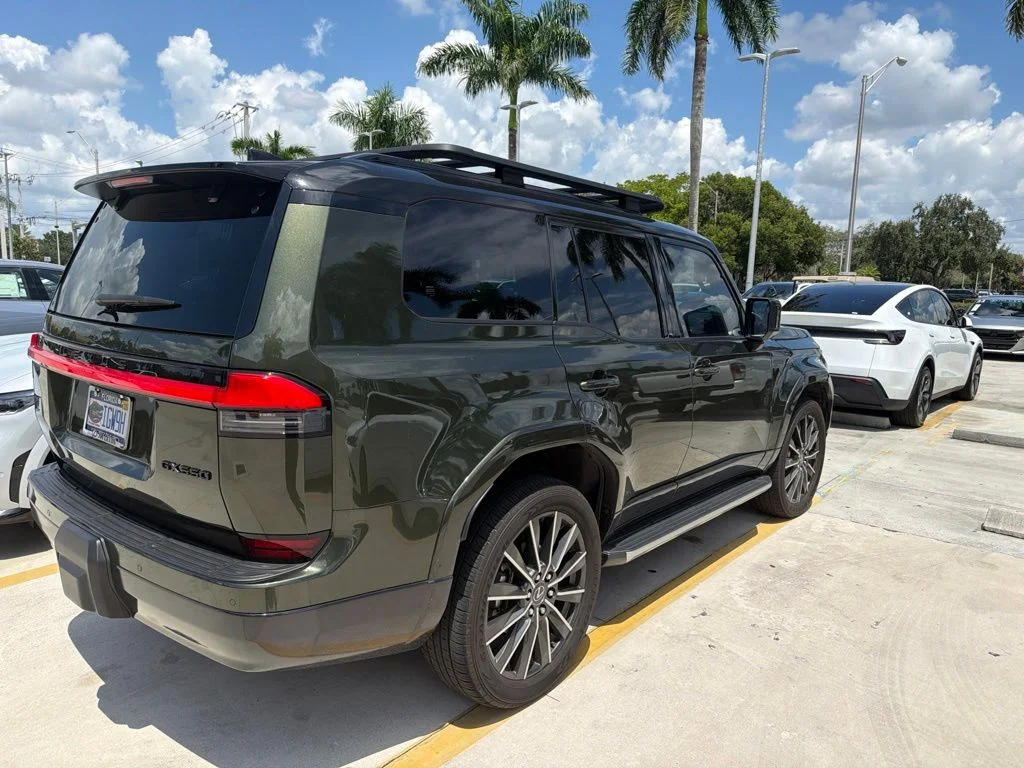 Used 2024 Nori Green Pearl Lexus 550 Luxury image 9