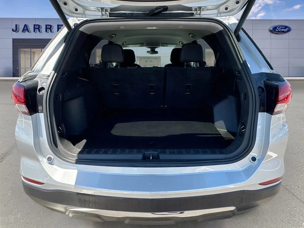 Used 2022 Silver Chevrolet LT image 26